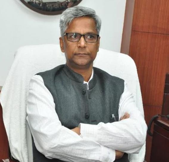 बिना परिवहन प्रपत्र के उपखनिज (बालू) भरने वाले वाहनों को दो से चार लाख तक भरना पड़ेगा जुर्माना | New India Times