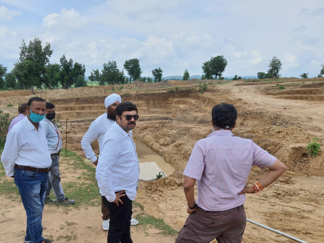 भाजपा जिला अध्यक्ष विवेक बंटी साहू ने जुन्नारदेव का दौरा कर बहुप्रतीक्षित शारदा कोयला खदान का किया निरीक्षण | New India Times