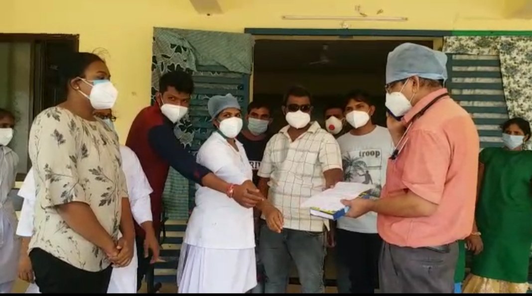 कोविड कोरनटाइन सेंटर में मरीजों की हरकतों से परेशान नर्सों ने किया हंगामा, काम बंद कर की हड़ताल | New India Times