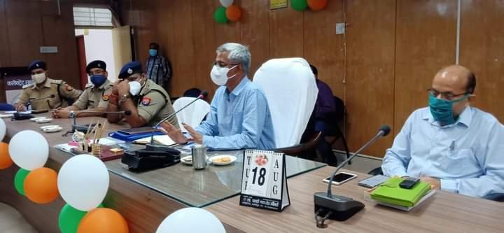 डीएम-एसपी ने की मोहर्रम के दृष्टिगत मुस्लिम धर्मगुरुओं के साथ बैठक, मोहर्रम पर नहीं रखे जाएंगे ताजिये और ना ही निकलेगा जुलूस | New India Times