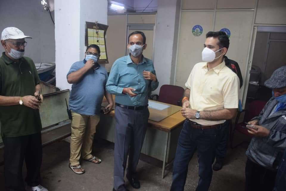 भोपाल कलेक्टर ने बाढ़, अतिवृष्टि और प्राकृतिक आपदा से निपटने के लिए बनाये गए नियंत्रण कक्ष का निरीक्षण करते हुए बाढ़ की स्थिति से निपटने के लिए 24 घंटे कर्मचारियों को ड्यूटी पर तैनात रहने के दिए निर्देश | New India Times