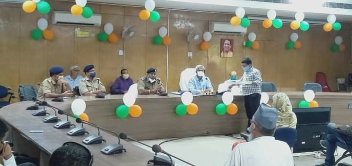 डीएम-एसपी ने की मोहर्रम के दृष्टिगत मुस्लिम धर्मगुरुओं के साथ बैठक, मोहर्रम पर नहीं रखे जाएंगे ताजिये और ना ही निकलेगा जुलूस | New India Times