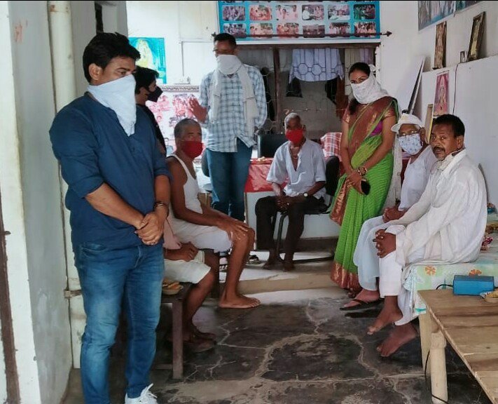 शिक्षक संघ एकीकृत जिला अध्यक्ष रेखा शर्मा ने वृद्धाआश्रम जाकर मनाया अपना जन्मदिन | New India Times