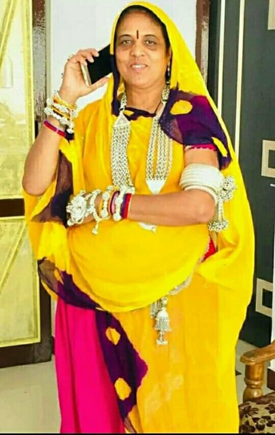 जोबट विधायिका कलावती भुरिया ने मुख्यमंत्री चौहान को पत्र लिखकर की<p>पुलिसकर्मियों का ग्रेड पे बढ़ाने की मांग | New India Times