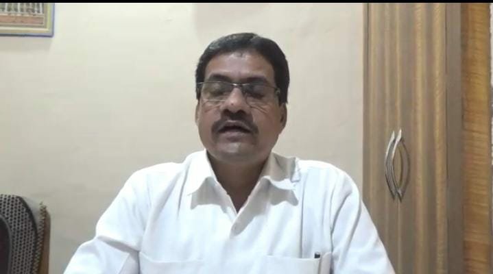 मुख्यमंत्री के निर्देशों का जिले में हो पालन, कालाबाजारियों पर दर्ज हो प्रकरण: सुरेंद्र चौधरी | New India Times