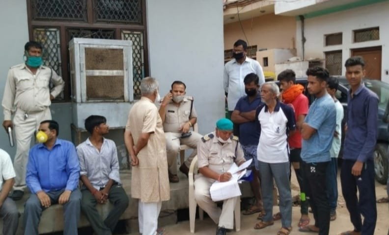 बैंक फाइनेंस मैनेजर ने अपने ही लाइसेंसी राइफल से गोली मारकर की आत्महत्या | New India Times