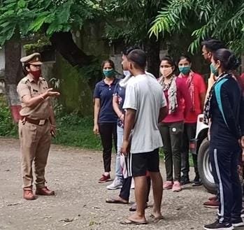 एंटिरोमियो दल ने अश्लीलता कर रहे युवक को भेजा जेल | New India Times