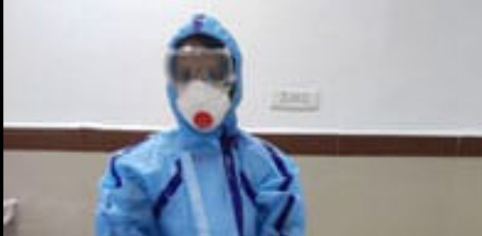 कोरोना योद्धा के रूप में मरीजों की देखभाल का अहम कार्य कर रही हैं स्टॉफ नर्स श्रीमती कीर्ति नागले | New India Times