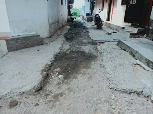 मेघनगर में समस्याओं का अंबार, ठेकेदार की हिटलर शाही से नगर की सड़कें गायब | New India Times