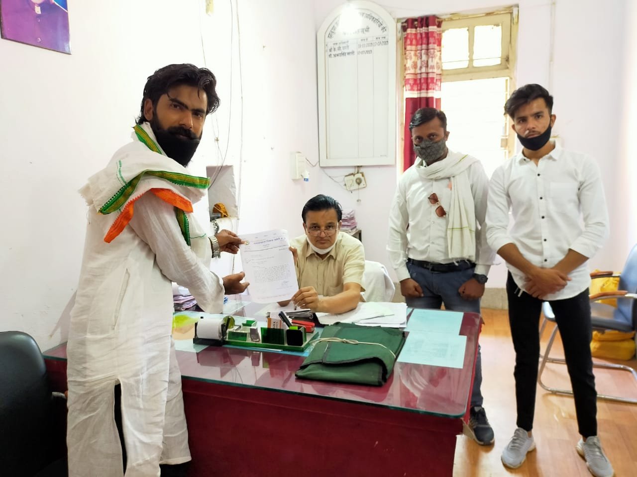 अल्पसंख्यक विकास कमेटी ने ईद मिलाद उन नबी के दिन शराब बंदी हेतु सौंपा ज्ञापन | New India Times