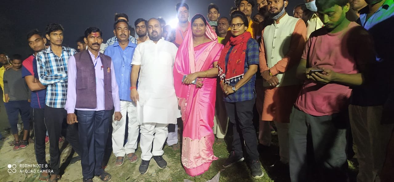 अकबरपुर नगरपालिका अध्यक्ष ने मां दुर्गा की पूजा कर दी शुभ विदाई | New India Times