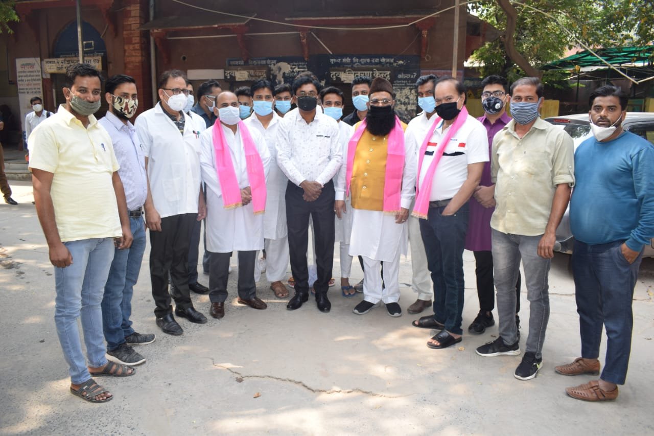 जश्ने ईद मिलादुन्नबी के मौके पर सामान्य चिकित्सालय में मरीजों को किया गया फल वितरित | New India Times