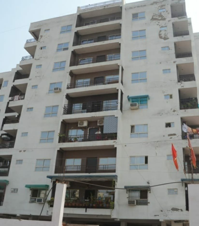 ग्वालियर शहर की जानी-मानी कंट्रक्शन कंपनी के 8 फ्लैट हुए कुर्क, नगर निगम का संपत्ति कर जमा न करने पर हुई कार्रवाई | New India Times