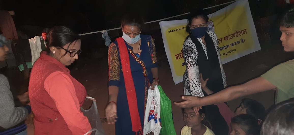 हमारा प्रयास रहेगा कि हम उनकी थोड़ी मदद कर सकें जो सड़क के किनारे एवं फुटपाथ पर रहकर अपना जीवन यापन कर रहे हैं: बरखा श्रीवास्तव | New India Times