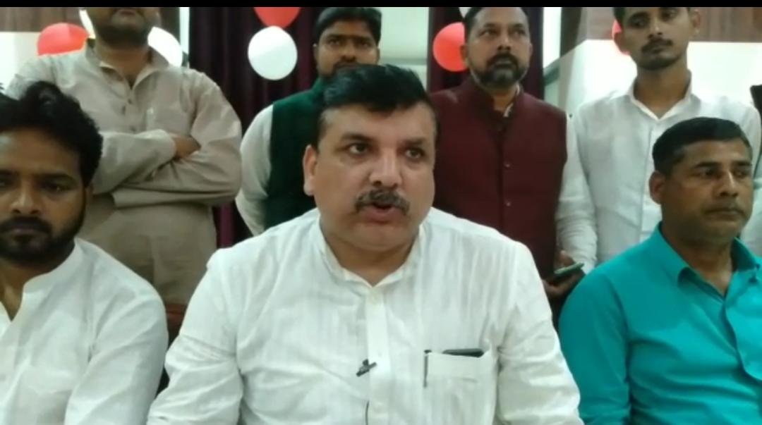 राज्यसभा सांसद संजय सिंह ने बोला यूपी बना बेटियों के लिए कब्रगाह | New India Times