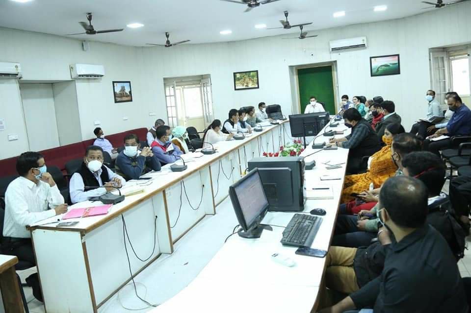 बिना मास्क के दुकानदारों पर चालानी कार्यवाही करते हुये 3 दिन के लिए सील किया जाये दुकान व संस्थान: भोपाल कलेक्टर 2 बिना मास्क के दुकानदारों पर चालानी कार्यवाही करते हुये 3 दिन के लिए सील किया जाये दुकान व संस्थान: भोपाल कलेक्टर | New India Times