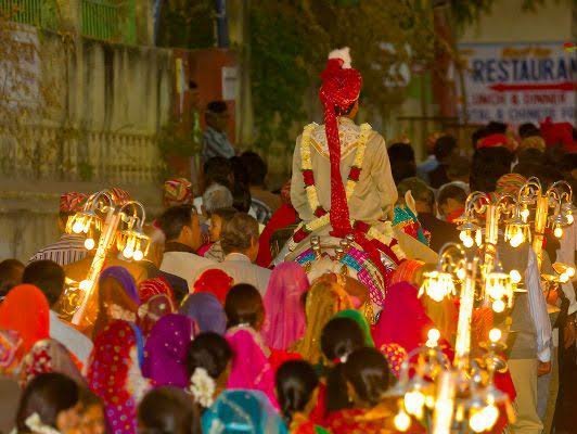 मुख्यमंत्री ने स्पष्ट कर दिया कि शादी समारोह के लिए प्रशासन की अनुमति लेना अनिवार्य नहीं, परेशान करने वाले अधिकारियों पर होगी कार्रवाई | New India Times