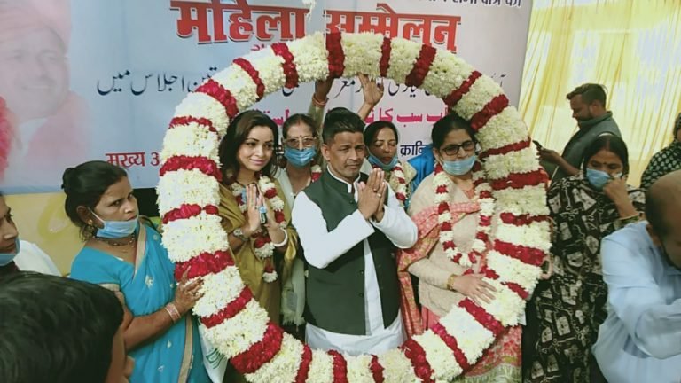 हज़ारों महिलाओं के सामने लिया गया महिलाओं को आत्मनिर्भर बनाने का संकल्प 2 हज़ारों महिलाओं के सामने लिया गया महिलाओं को आत्मनिर्भर बनाने का संकल्प | New India Times