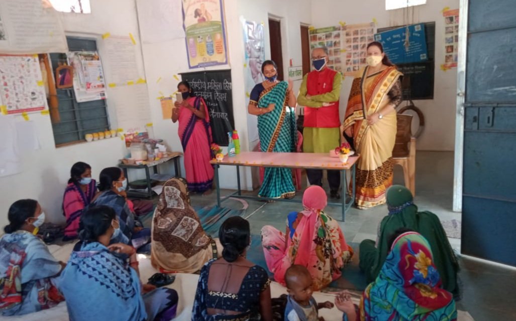 स्वयंसेवी संस्थाओं की ओर से अंतर्राष्ट्रीय महिला हिंसा उन्मूलन दिवस पर आयोजित हुआ जागरूकता कार्यक्रम | New India Times