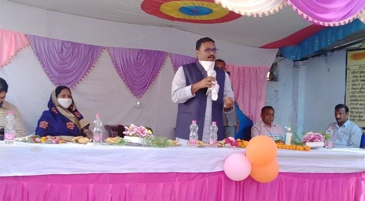 जुन्नारदेव विधानसभा के विधायक सुनील हुई के द्वारा ग्राम पंचायत पनारा में किया गया महात्मा गांधी पंजीयन केंद्र डिजिटल का शुभारंभ | New India Times