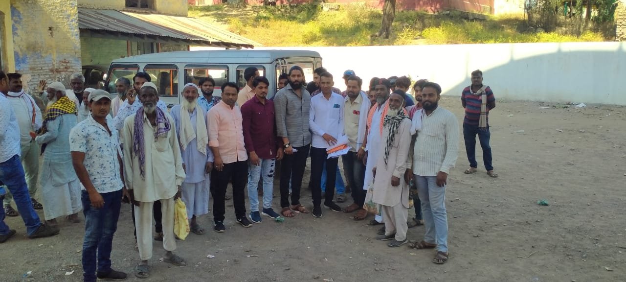 अकोट शहर में अनोखे तरीके से प्रहार कार्यकर्ता समी जमदार ने मनाया अपना जन्मदिन | New India Times