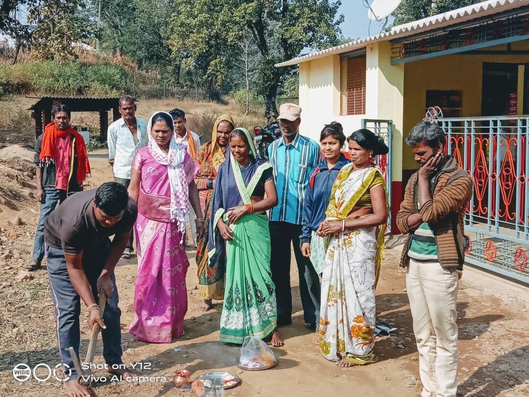 165 मीटर सीसी सड़क का भूमि पूजन कार्यक्रम ग्राम पंचायत पनारा के सरपंच श्रीमती भागवती धुर्वे के द्वारा हुआ संपन्न | New India Times