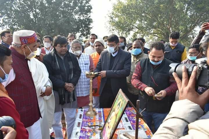 जनपद स्थापना दिवस पर सांसद श्री जगदम्बिका पाल समेत कई भाजपा नेताओं ने किया गौतमबुद्ध को नमन | New India Times