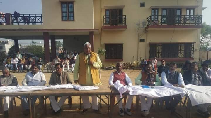 इटवा में पूर्व विधानसभा अध्यक्ष श्री माता प्रसाद पांडेय जी के आवास पर विधानसभा क्षेत्र 305 इटवा के समस्त सेक्टर, बूथ प्रभारी व नेताओं की बैठक आयोजित | New India Times