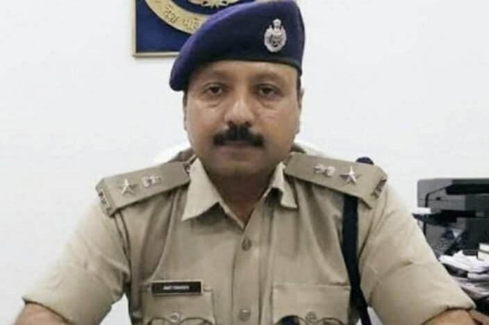 ग्वालियर क्राइम ब्रांच ने पकड़ा सट्टा, एसपी ने बीट के पुलिस कर्मियों को किया निलंबित | New India Times