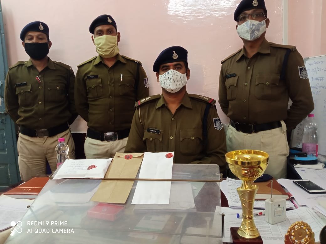 जुन्नारदेव में पुलिस बनकर कर ठगी करने वाले नकली पुलिस जवान को असली पुलिस ने किया गिरफ्तार | New India Times