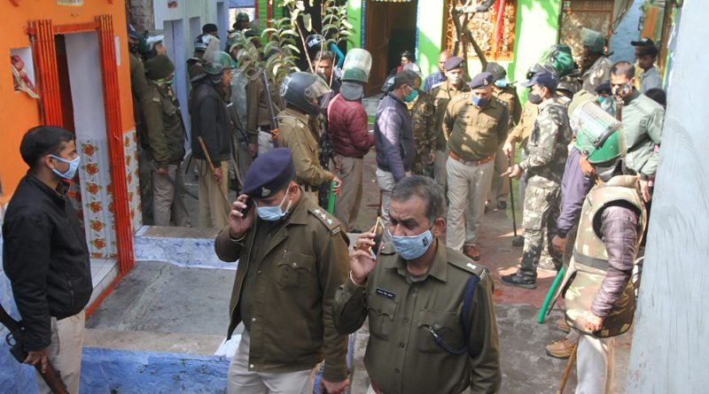 सतेंद्र सिंह तोमर (ASP ग्वालियर) ने पुलिस बल के साथ अपराधियों को सबक सिखाने के उद्देश्य से दी दबिश | New India Times