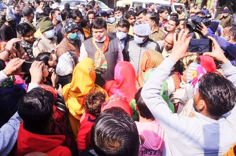 जन जागृति के लिए प्रदेश सरकार के ऊर्जा मंत्री श्री प्रधुम्न सिंह तोमर द्वारा निकाली जा रही है दो दिवसीय पदयात्रा | New India Times