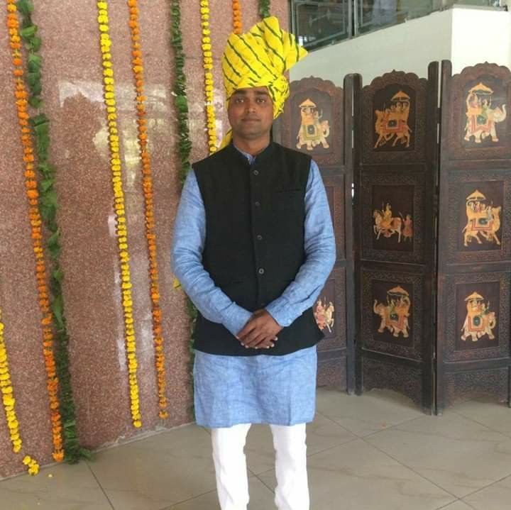 कुक कम हेल्पर को नव वर्ष का तोहफा, मिलेगा कोरोना काल का वेतन: मनीष पहाड़िया | New India Times