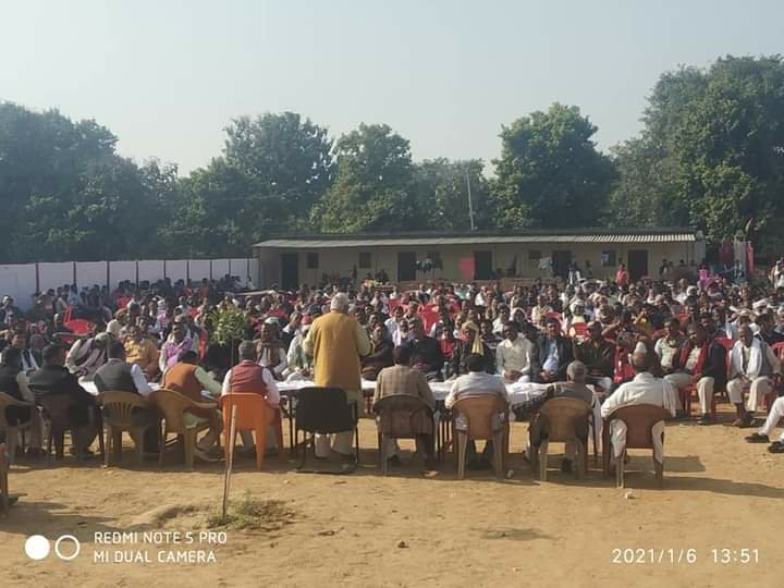 इटवा में पूर्व विधानसभा अध्यक्ष श्री माता प्रसाद पांडेय जी के आवास पर विधानसभा क्षेत्र 305 इटवा के समस्त सेक्टर, बूथ प्रभारी व नेताओं की बैठक आयोजित | New India Times