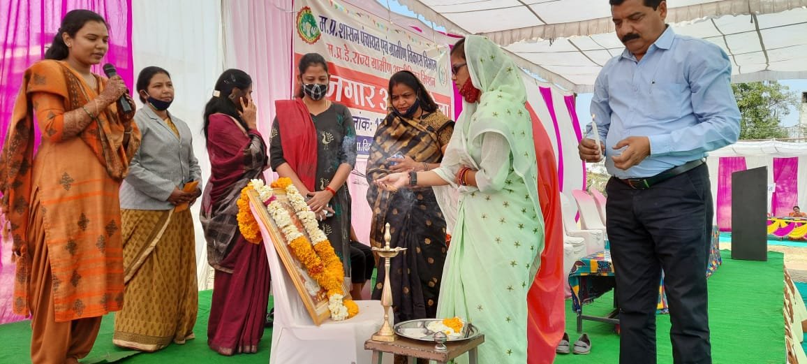 शासन की रोजगार उन्मुखी नीति के अन्तर्गत बेरोजगार के लिए रोजगार मेला का आयोजन | New India Times