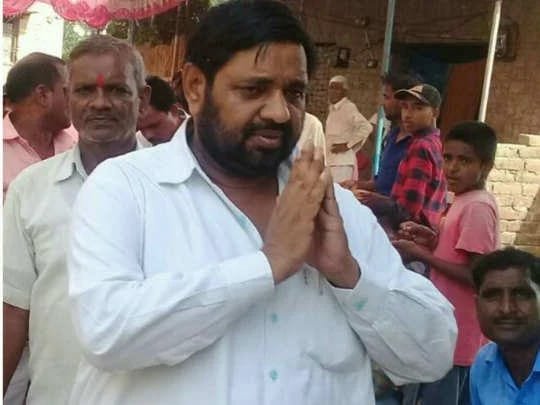 भाजपा सांसद कौशल किशोर के बेटे पर खुद पर गोली चलवाने का लगा सनसनीखेज आरोप, सांसद के बेटे आयुष का साला आदर्श गिरफ्तार 3 भाजपा सांसद कौशल किशोर के बेटे पर खुद पर गोली चलवाने का लगा सनसनीखेज आरोप, सांसद के बेटे आयुष का साला आदर्श गिरफ्तार | New India Times