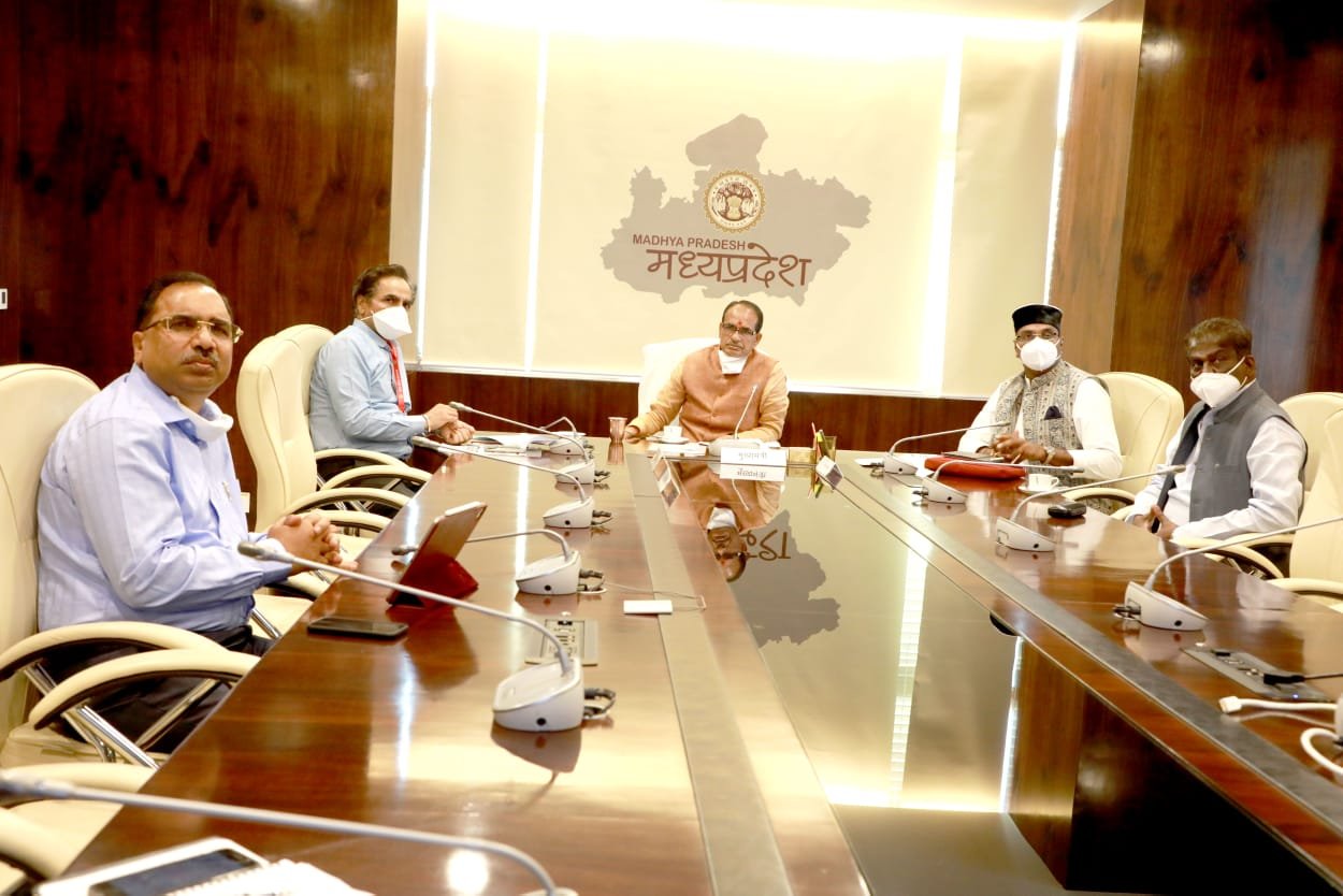 कोरोना के प्रकरणों में कमी नहीं आई तो भोपाल और इंदौर में 8 मार्च से रात्रि कर्फ्यू: मुख्यमंत्री शिवराज सिंह चौहान | New India Times