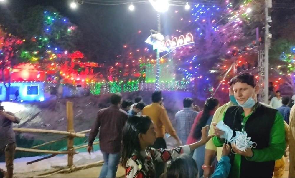 कुंभ में मास्क के लिए लोगों को किया गया जागरूक, देश की पहली मास्क बैंक मथुरा में हमने बनाई: विनोद दीक्षित | New India Times