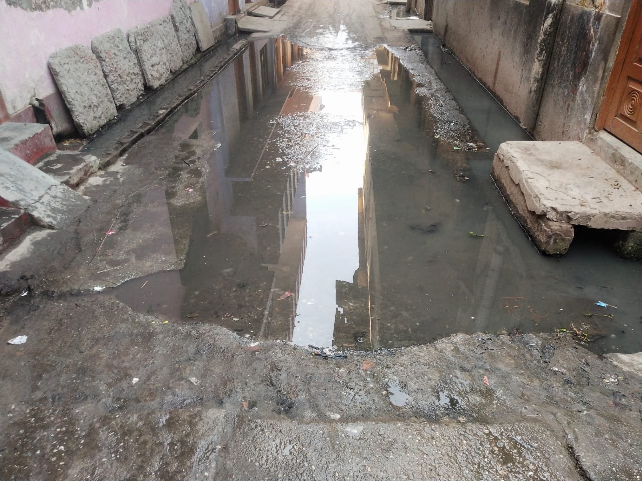 स्वच्छता मिशन की धज्जियां उड़ाता गोला नगर पालिका | New India Times