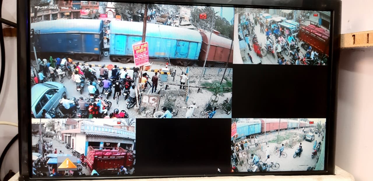 समस्या समाधान परिवार द्वारा लगातार लगाए जा रहे सीसीटीवी कैमरे, सुरक्षा योजना के तहत जल्द विकास चौराहे पर लगेंगे 5 सीसीटीवी कैमरे | New India Times