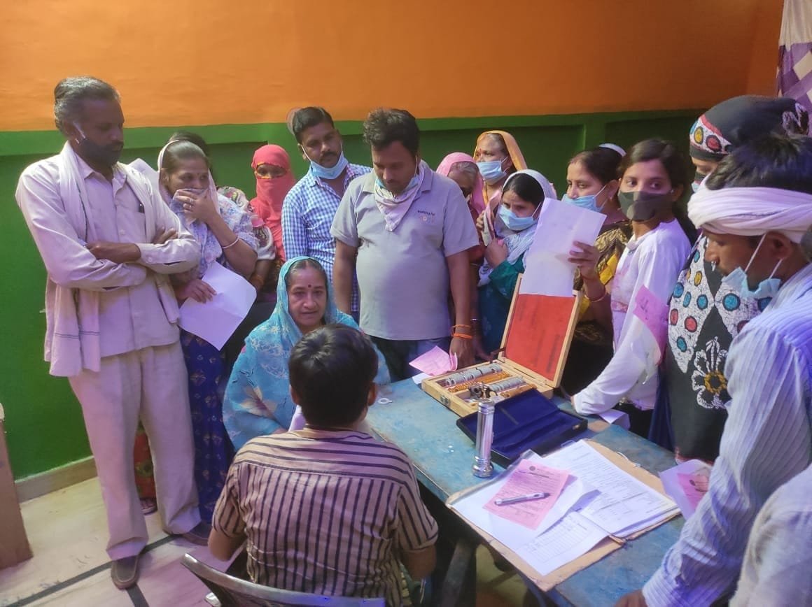 भाजपा कार्यालय परिसर में नेत्र जांच शिविर का हुआ आयोजन, सदगुरू सेवा ट्रस्ट की टीम ने की 570 व्यक्तियों की निःशुल्क जांच | New India Times