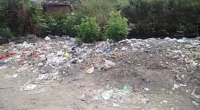 फिर लौट आया कोरोना का संक्रमण: प्रशासन की लापरवाही से उड़ रही हैं स्वच्छ भारत अभियान की धज्जियां | New India Times