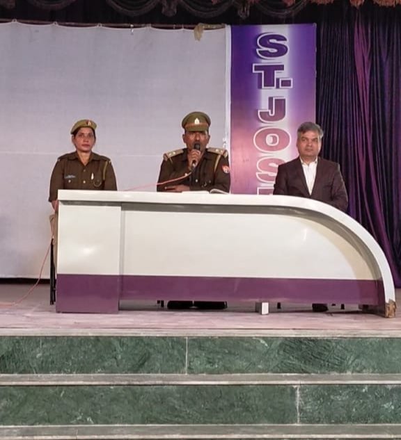 महिलाओं पर बढ़ते अत्याचार को देखते हुए लखनऊ कमिश्नरेट पुलिस ने कसी कमर, बालागंज में चलाया गया नारी शक्ति अभियान | New India Times