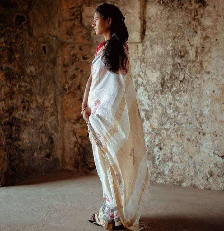 अब बाग प्रिंट ने "वोग इटालिया" के डिजिटल एडीशन में स्थान बनाया, स्थानीय लड़कियों ने ही की ब्रांडिंग, "एक जिला-एक उत्पाद" योजना में मिल रहा है बाग प्रिंट को बढ़ावा | New India Times