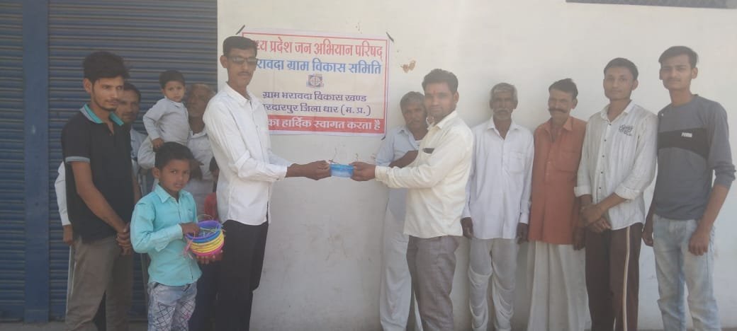 गर्मी में लोगों के छोटे व सामान्य कदम से सैकड़ों पक्षियों की जान बच सकती है: लोधा अर्जुन हाडा | New India Times