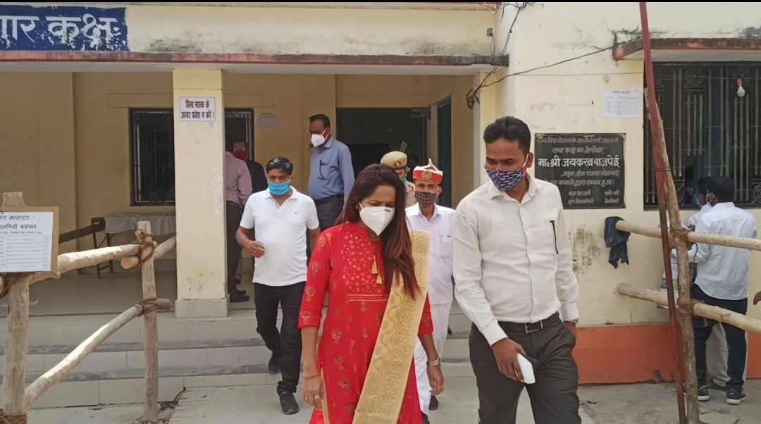 उपजिलाधिकारी के लगातार निरीक्षण करने से नजराना लेने और देने वाले खासे रहे सजग | New India Times