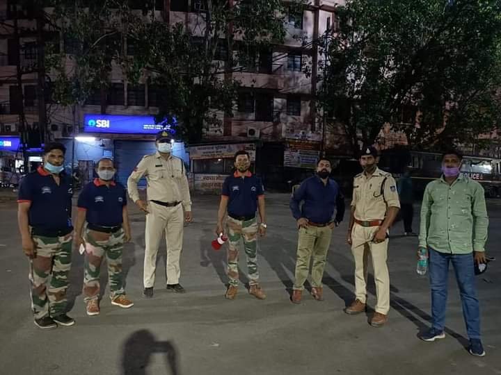 भोपाल पुलिस लगतार आमजन से कर रही है अपील, कोरोना संक्रमण को रोकने के लिए शासन व प्रशासन की करें मदद | New India Times