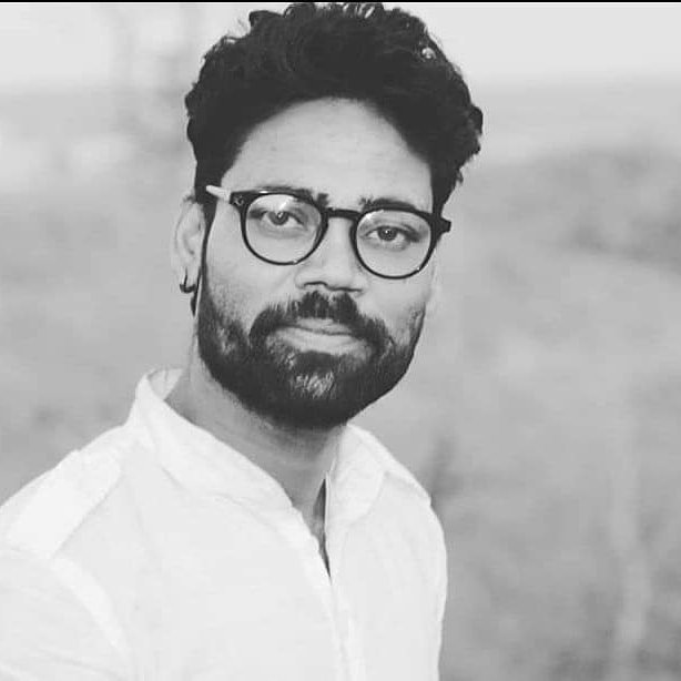 समाज सेवी सुनील कुमार ने सोशल मीडिया पर लगातार क्षेत्रीय हॉस्पिटल के व्यवस्थाओं को लेकर क्षेत्रीय जनप्रतिनिधियों से सवाल के साथ हॉस्पिटलों को दुरस्त करने की कर रहे हैं मांग | New India Times