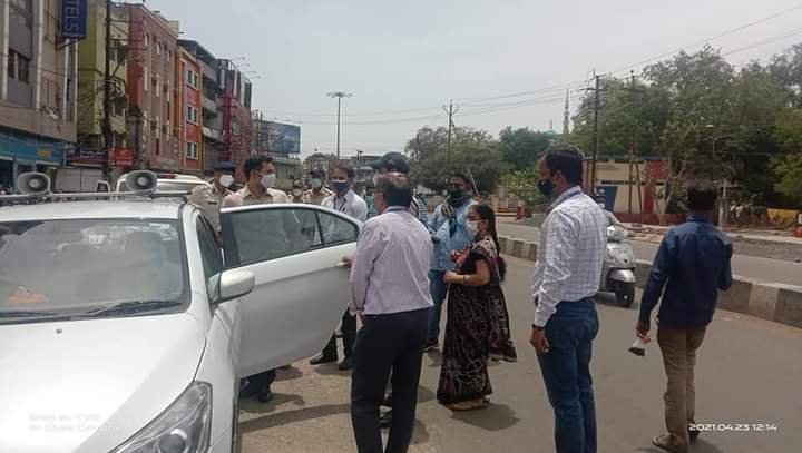 कोरोना गाइडलाइन्स का पालन न करना भोपाल के दो बैंकों पड़ा भारी | New India Times