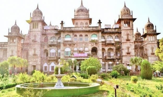 ग्वालियर में ऑक्सिजन की कमी से तीन मरीजों की मौत, अस्पताल में मची अफरातफरी, मर रहे हैं लोग कोई सुनने वाला नहीं | New India Times